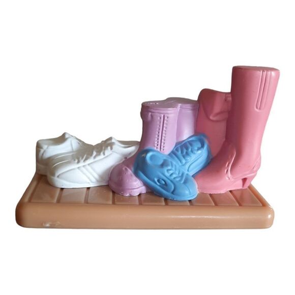 Fisher Price Loving Family Doll House Mudroom Shoes Boot Mat Replacement - Picture 1 of 3